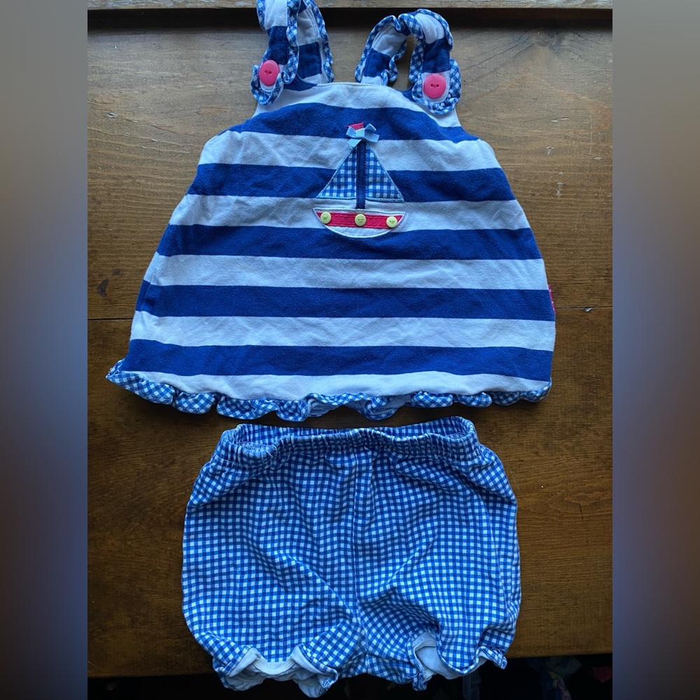 Le Top Girls Top and Shorts (24 months)
